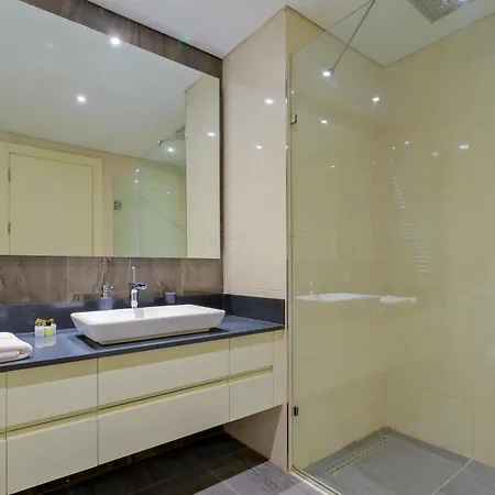 Lägenhet Petek By Newinn *