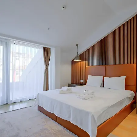 Petek By Newinn * Istanbul