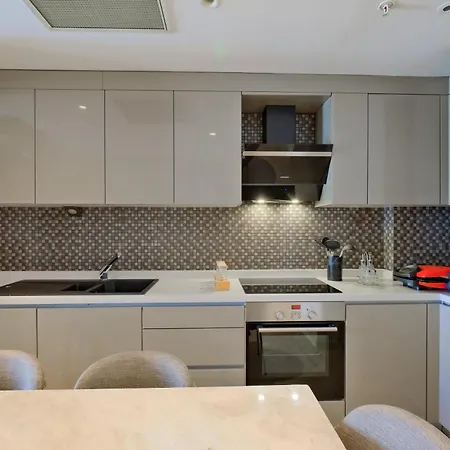 Petek By Newinn Appartamento