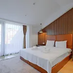 Petek By Newinn * Istanbul