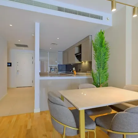 Apartment Petek By Newinn